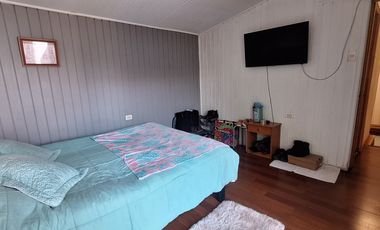 VENTA  DE CASA AMPLIADA, REGULARIZADA Y CON PANELES SOLARES
