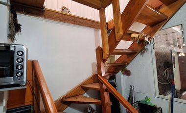 VENTA  DE CASA AMPLIADA, REGULARIZADA Y CON PANELES SOLARES
