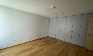 Casa en venta totalmente remodelada y actualizada en La Herradura