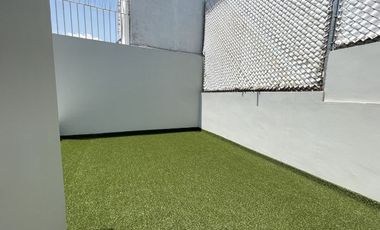 Casa en venta totalmente remodelada y actualizada en La Herradura