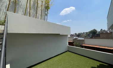 Casa en venta totalmente remodelada y actualizada en La Herradura