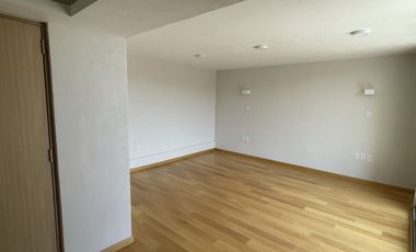 Casa en venta totalmente remodelada y actualizada en La Herradura