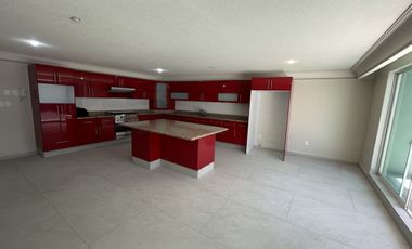 Espectacular casa en venta en la 6ta Sección de Lomas Verdes