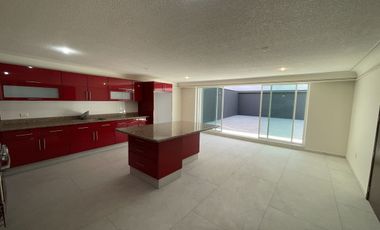 Espectacular casa en venta en la 6ta Sección de Lomas Verdes
