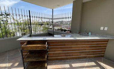 Residencia única en la Herradura – doble terreno, jardín plano, gimnasio y suite