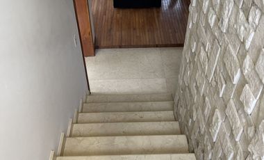 Residencia única en la Herradura – doble terreno, jardín plano, gimnasio y suite