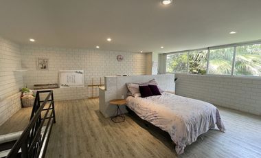 Residencia única en la Herradura – doble terreno, jardín plano, gimnasio y suite