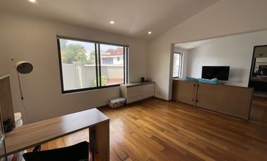 Residencia única en la Herradura – doble terreno, jardín plano, gimnasio y suite