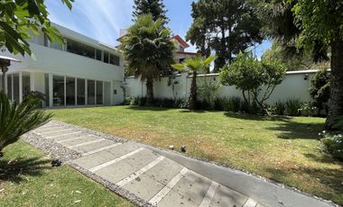 Residencia única en la Herradura – doble terreno, jardín plano, gimnasio y suite