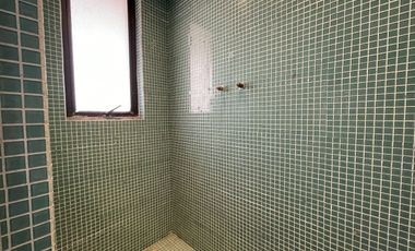 Residencia única en la Herradura – doble terreno, jardín plano, gimnasio y suite
