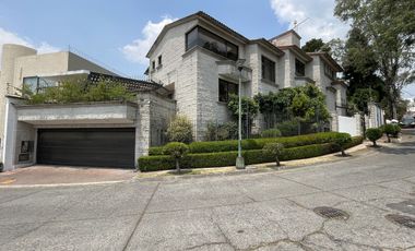 Residencia única en la Herradura – doble terreno, jardín plano, gimnasio y suite