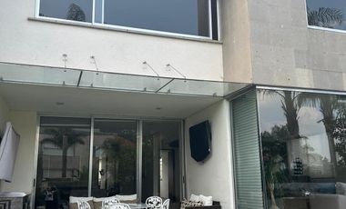 LOMAS COUNTRY VENTA CASA EN CONDOMINIO
