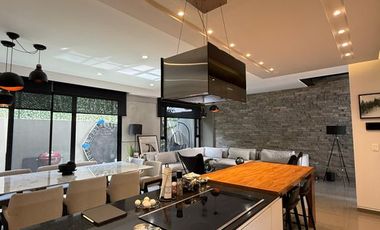 CASA EN VENTA EN FRACCIONAMIENTO DEL PILAR  $7'250,000 pesos