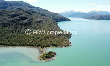 Parcela 1.4 ha en Caleta Tortel, Orilla Río Baker