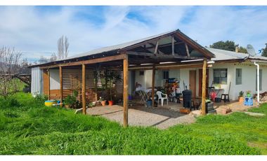 QVAL SPA Vende Hermosa Parcela de 6300 m2 con 2 casas en San Vicente de Tagua - Vende por Viaje