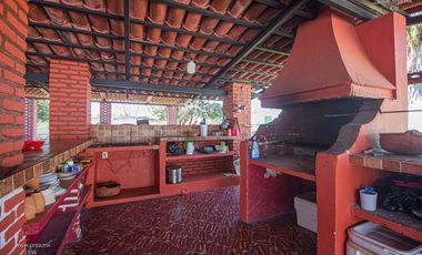 Casa de campo en Venta por carretera a Chapala, Jalisco.
