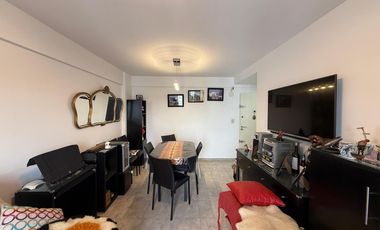 Alquiler departamento 2 ambientes con balcón en Morón