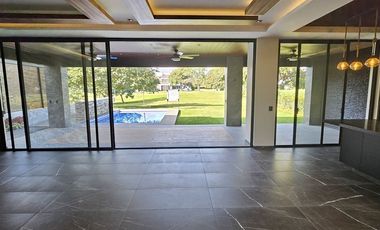 Casa en venta en Paraíso Country Club, Morelos.