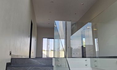 Casa en venta en Paraíso Country Club, Morelos.