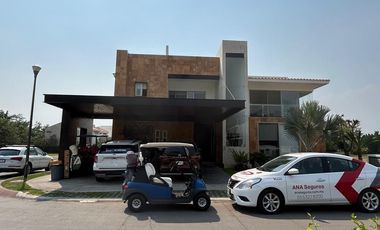 Casa en venta Club de Golf Paraíso, Morelos.