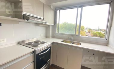 Departamento 2 ambientes en alquiler -  Cochera - Ituzaingó Centro