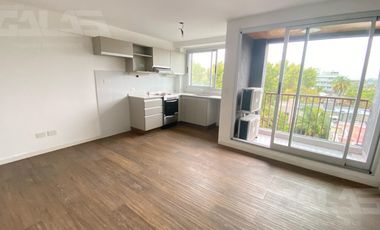 Departamento 2 ambientes en alquiler -  Cochera - Ituzaingó Centro