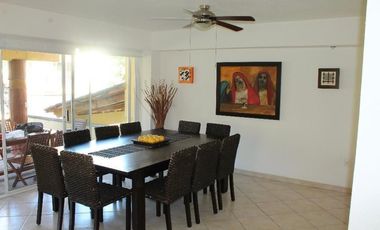 Residencia en venta  con  4 recámaras, alberca en áreas comunes