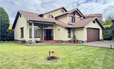 Arriendo Casa Cota 247 M2