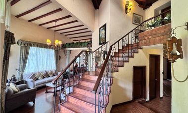 Arriendo Casa Cota 247 M2