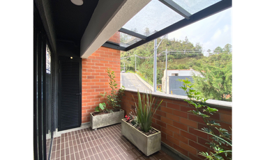 APARTAESTUDIO CON TERRAZA EN RENTA EN EL RETIRO