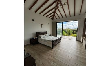 SE VENDE FINCA EN LA CEJA EN CONDOMINIO CERRADO SECTOR EL TAMBO[HO]