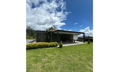 SE VENDE FINCA EN LA CEJA EN CONDOMINIO CERRADO SECTOR EL TAMBO[HO]