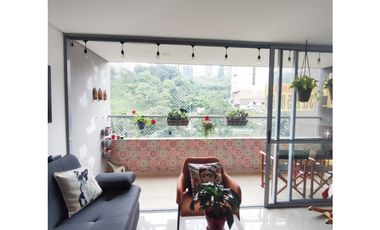 Venta de apartamento en Sabaneta sector Aves Maria