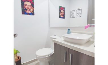 Venta de apartamento en Sabaneta sector Aves Maria