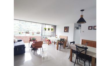 Venta de apartamento en Sabaneta sector Aves Maria