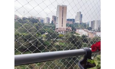 Venta de apartamento en Sabaneta sector Aves Maria
