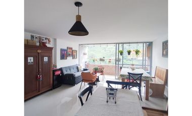 Venta de apartamento en Sabaneta sector Aves Maria