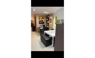 VENDO OFICINA EN CENTRO EMPRESARIAL SANTABARBARA CALLE 123 BOGOTA