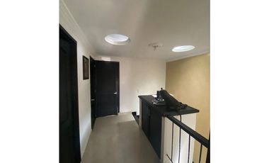 VENDO CASA SECTOR BELMONTE