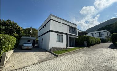 Venta De Casa En Unidad Sopetran