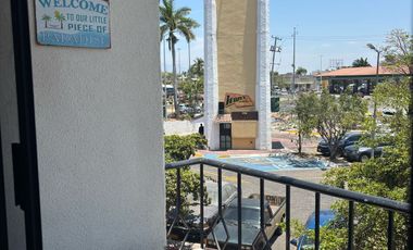 Estudio en renta Plaza Marina, Puerto Vallarta, Amueblado, Coto con alberca