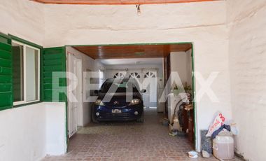 Casa en Venta 2 dorm. c/cochera + Duplex, Plottier