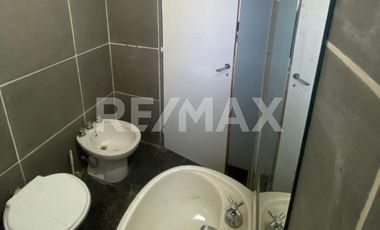 ALQUILER OFICINA CON DOS PRIVADOS CENTRO NEUQUEN