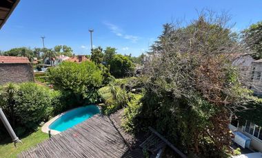 CASA CON PARQUE PILETA EN LOMAS DE SAN ISIDRO