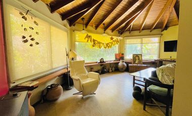 CASA CON PARQUE PILETA EN LOMAS DE SAN ISIDRO