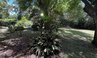VENTA LOTE CASA EN VILLA ROSA AMPLIO JARDIN
