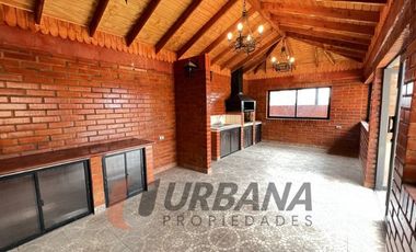 OPORTUNIDAD! HERMOSA Y AMPLIA CASA EN LA HERRADURA