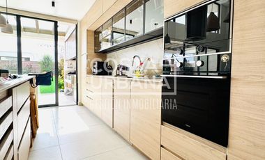 Moderna casa en Pinares de Montemar