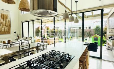 Moderna casa en Pinares de Montemar