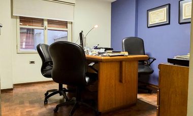 Oficina 120 m2 frente del Patio Olmos! 6 box individ. 2 oficinas exclusivas y 1 sala de reunión